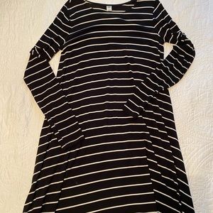 Old Navy Long Sleeved Swing Dress, small